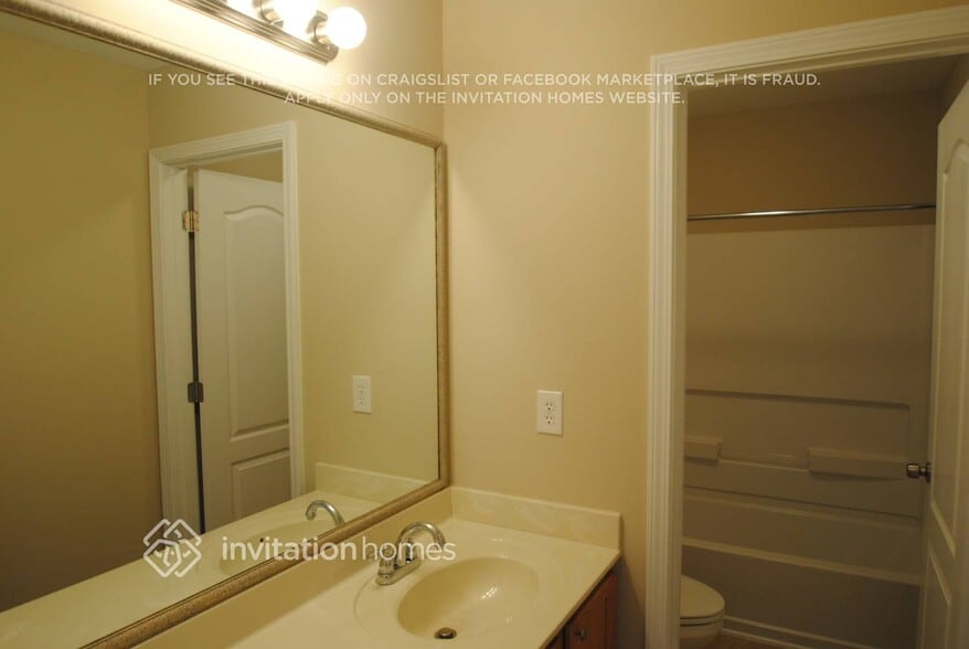 Building Photo - 4019 Kittery Point SW