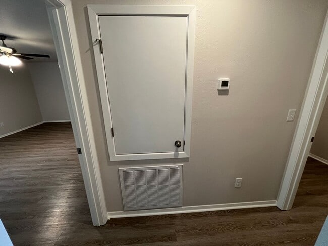 Building Photo - Pre-Leasing Now: Newer 4 Bed, 2 Bath Home in Pea Ridge – Modern Living Awaits!