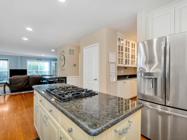 Building Photo - 21324 Comus Ct