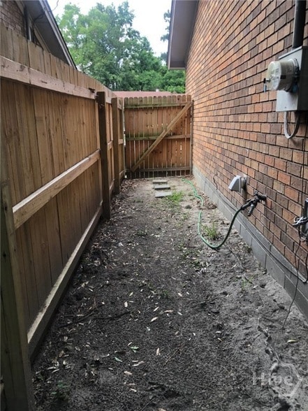 Building Photo - 120 Harmon Creek Dr