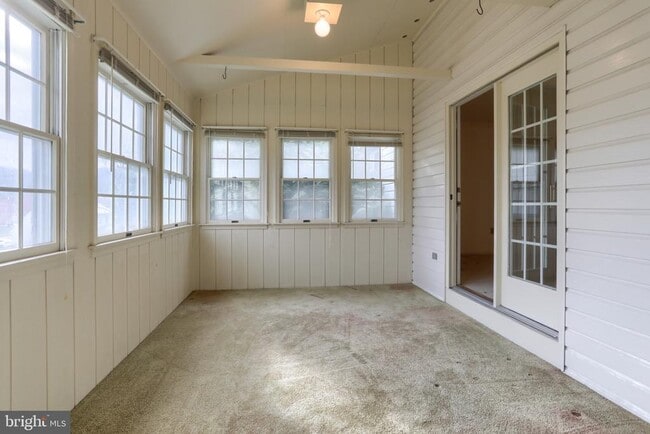 Building Photo - 2057 Raleigh Rd