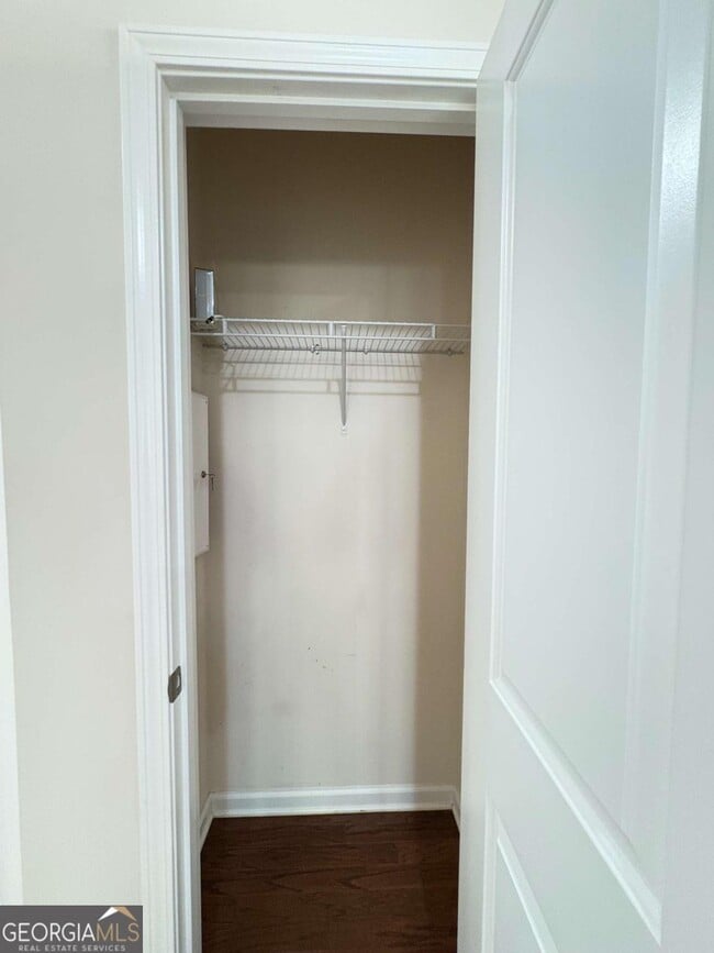 Building Photo - 3462 New Fawn Ln