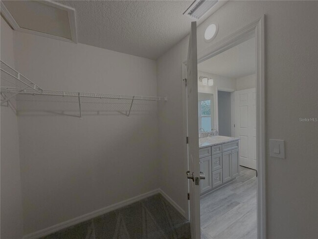 Building Photo - 678 Walkertown Dr