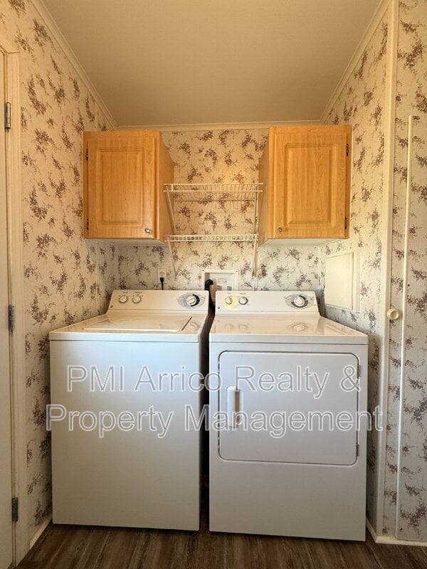 Building Photo - 3515 Zephyr Ln
