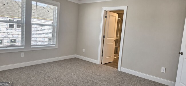 Building Photo - 2836 Devon Vale St