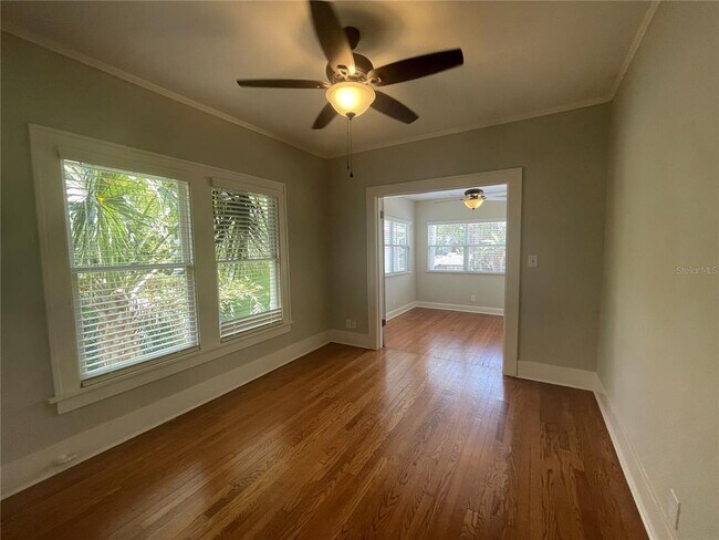 Building Photo - 2114 W Dekle Ave