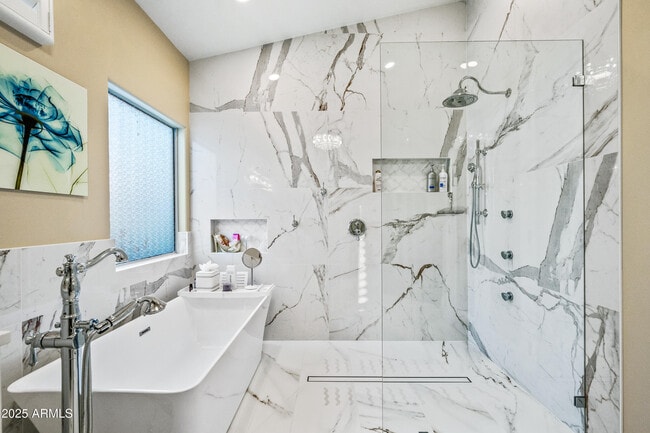 Building Photo - 1817 E Willow Tree Ct