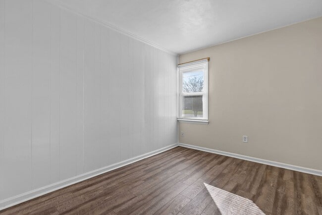 Building Photo - For Rent in Beautiful Chesapeake!