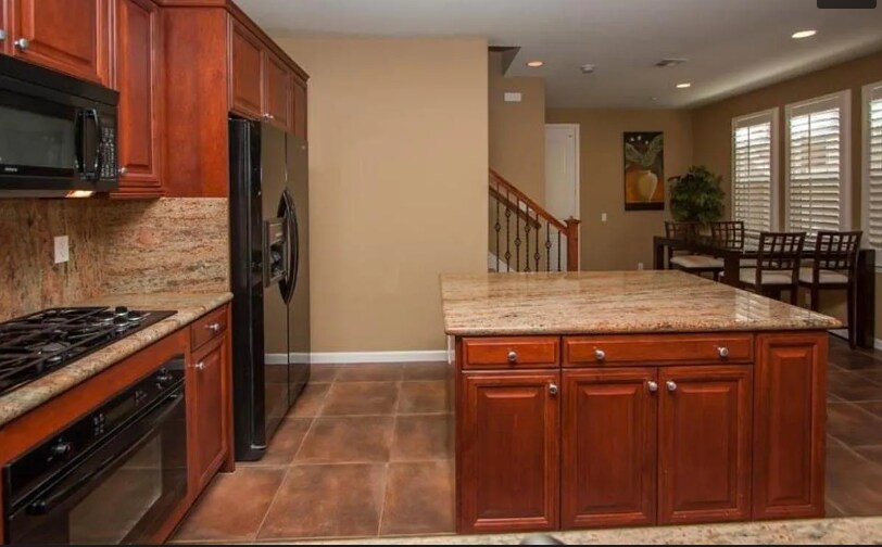 Building Photo - 3601 Rocking Horse Ct