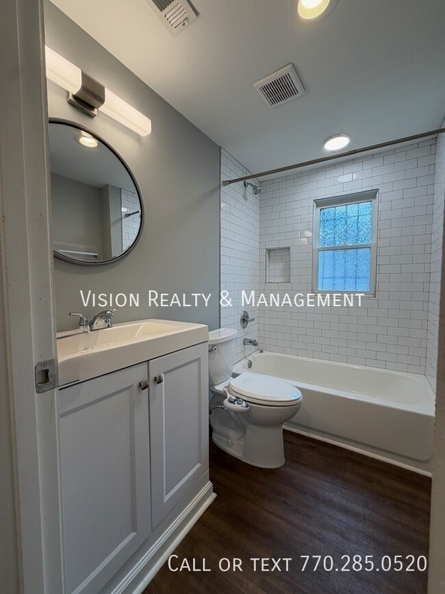 Building Photo - 374 Paines Ave NW