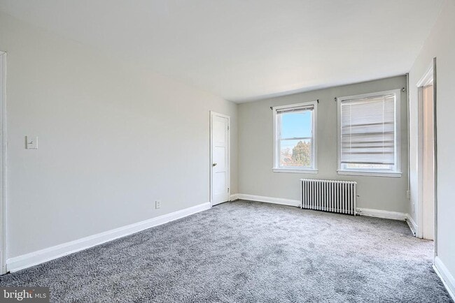 Building Photo - 5626 Midwood Ave