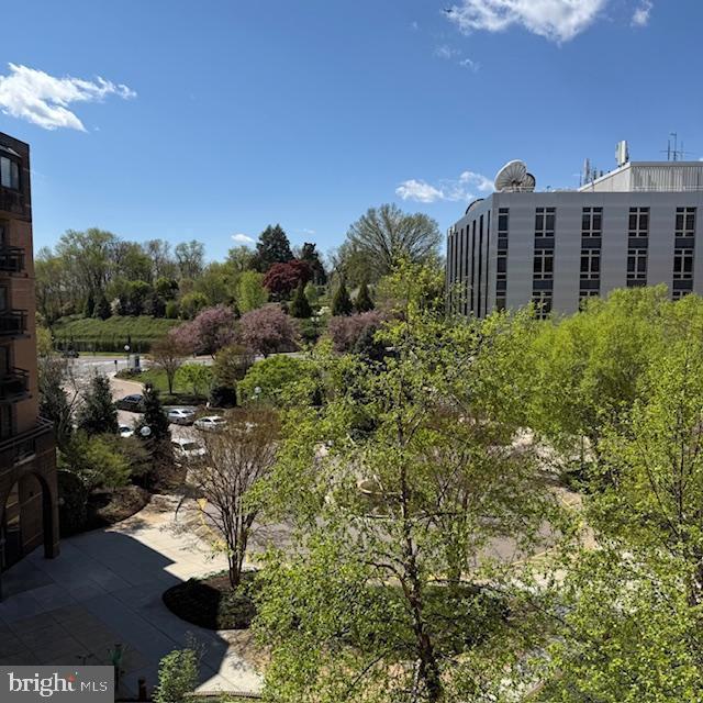 Building Photo - 2111 Wisconsin Ave NW