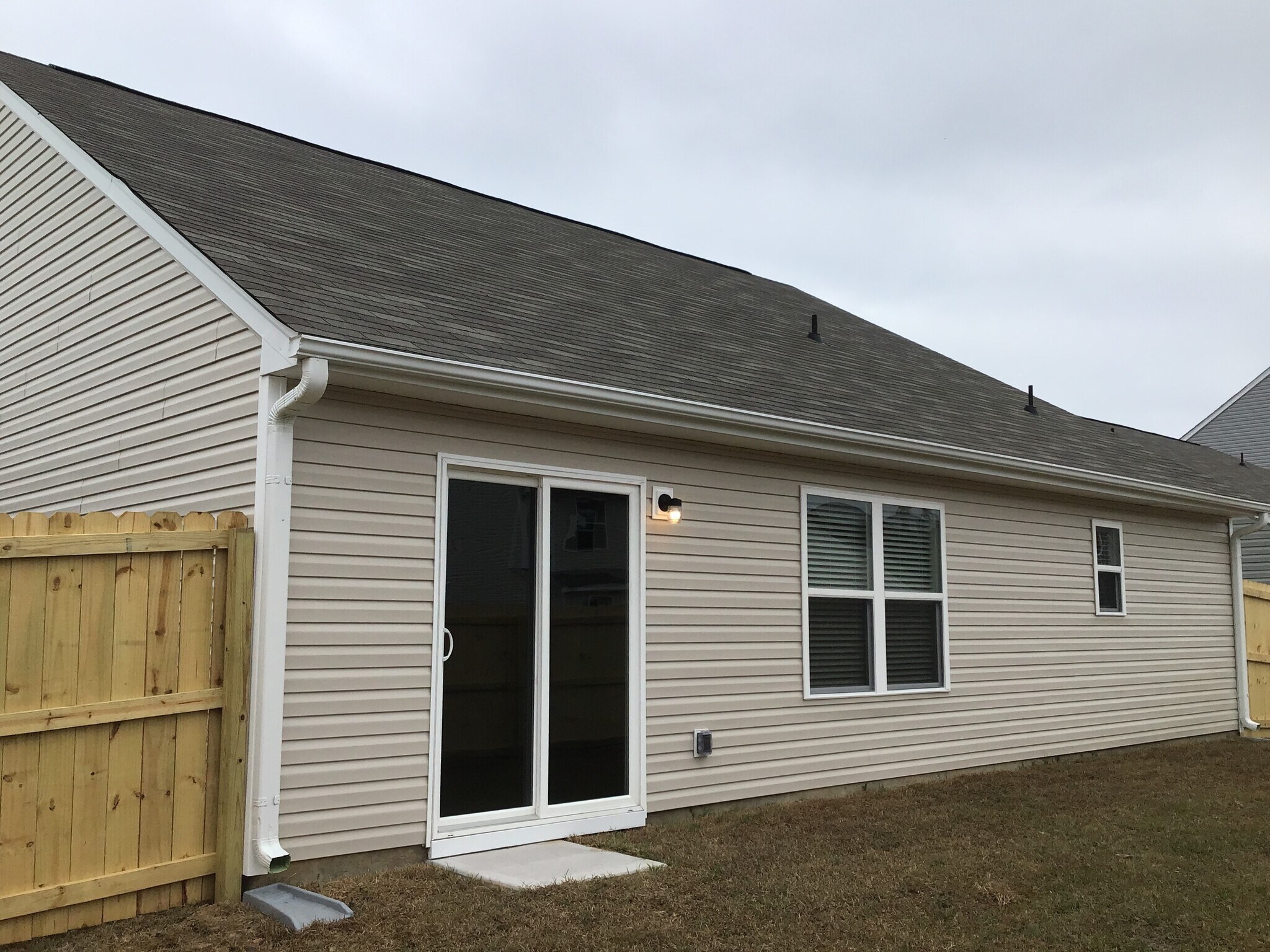 Building Photo - 1220 Dogwood Neck Dr