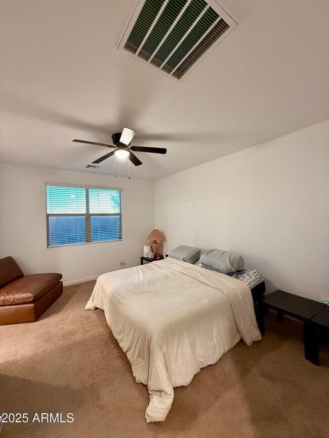 Building Photo - 20026 N Wilford Ave