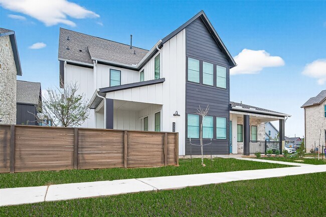 Building Photo - 3203 Home Ct