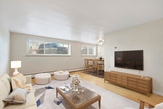 Building Photo - 66 Pearl