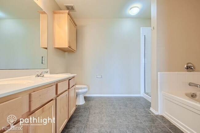 Building Photo - 2326 Manchester Lane UNIT