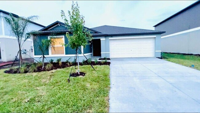 Primary Photo - 8917 Little Bluestem Dr
