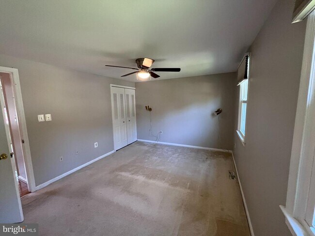 Building Photo - 6516 Cape Ct