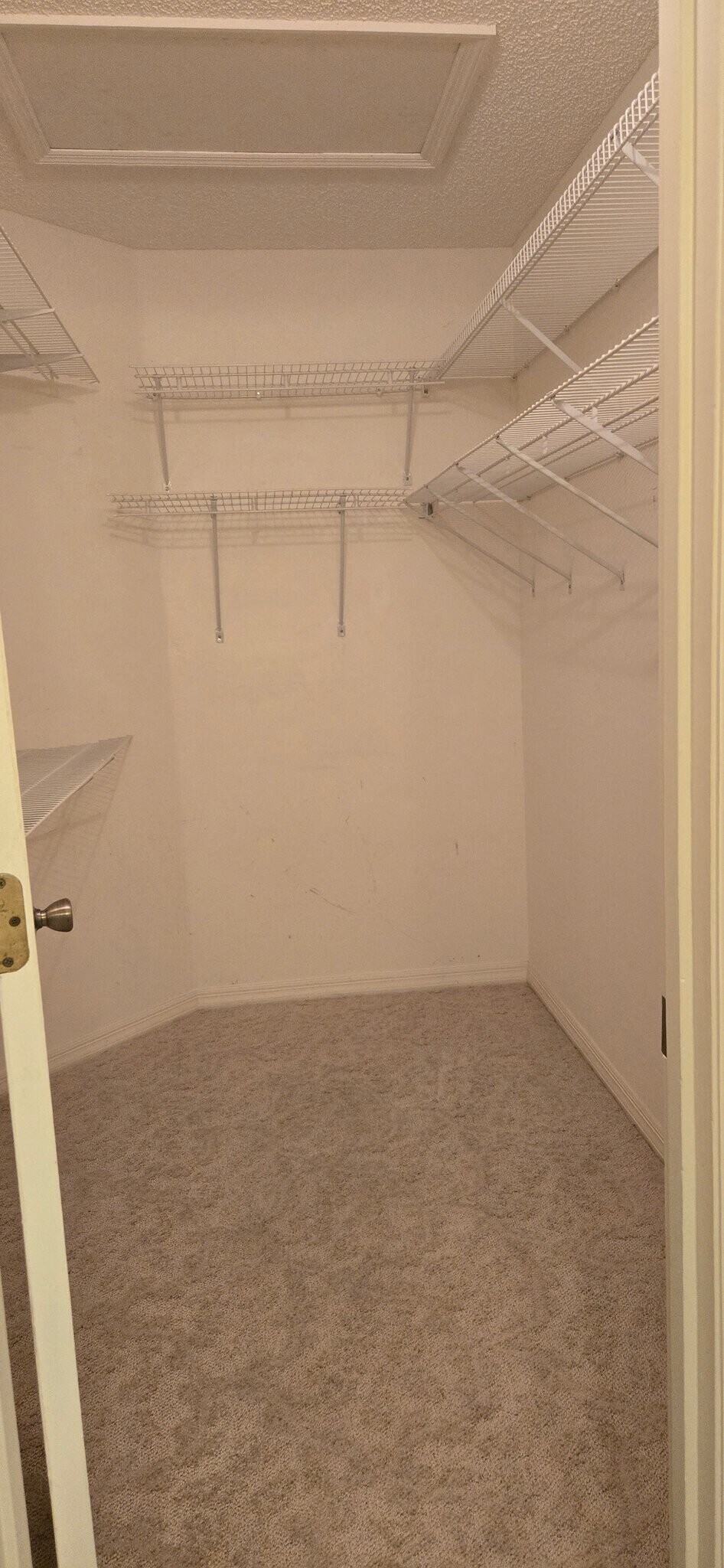 Building Photo - 9499 SE 174th Loop