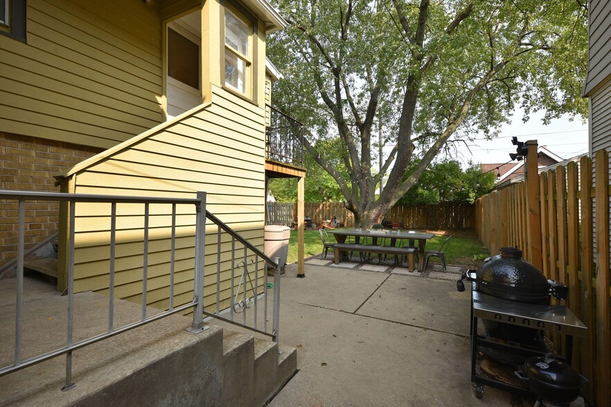 Patio - 1602 S 75th St