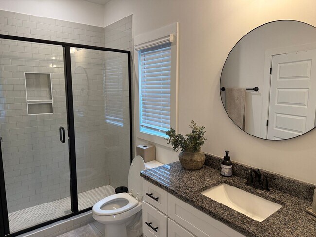 Building Photo - Charming 3BR House in Opelika