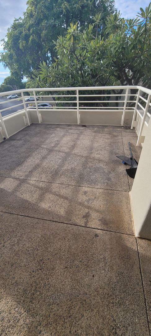 Building Photo - 2 bedroom 2 bath with a view at Palms of W...