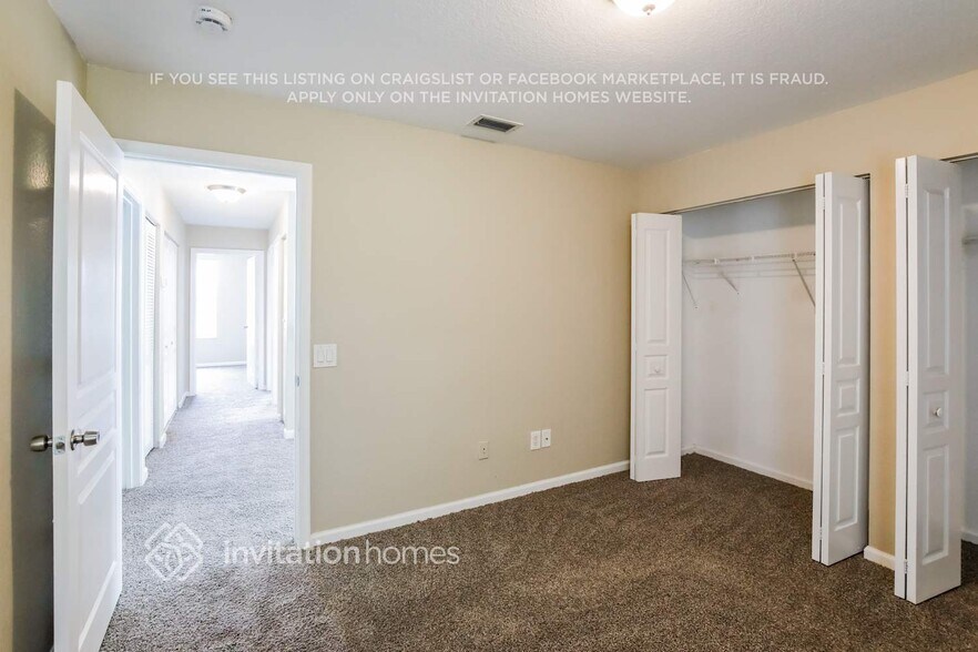 Building Photo - 5115 Crescent Moon Dr