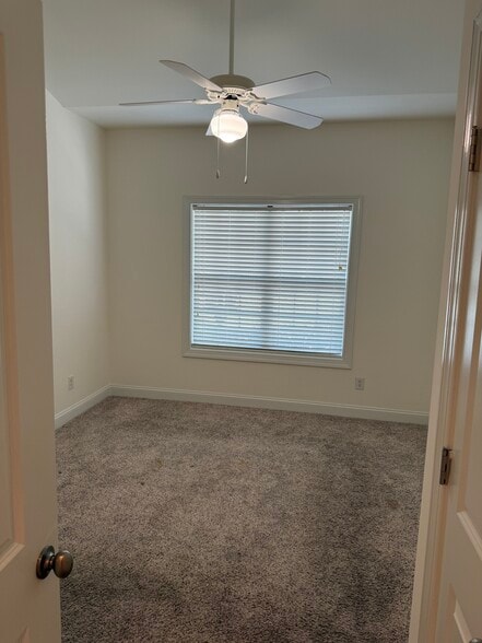 2nd Bedroom - 6017 Lettered Olive Pl