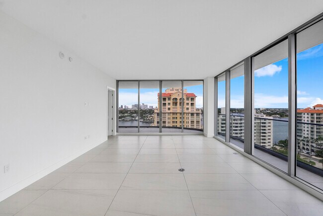 Building Photo - 151 N Seabreeze Blvd