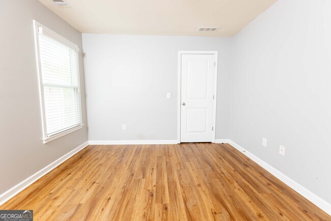 Building Photo - 1705 Barfield Run NW