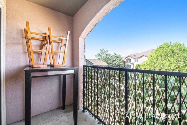 Building Photo - 15165 E 16th Pl