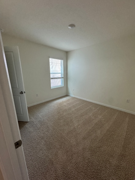 Building Photo - 1087 Morfontaine St