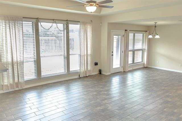 Building Photo - 103 Palomino Dr