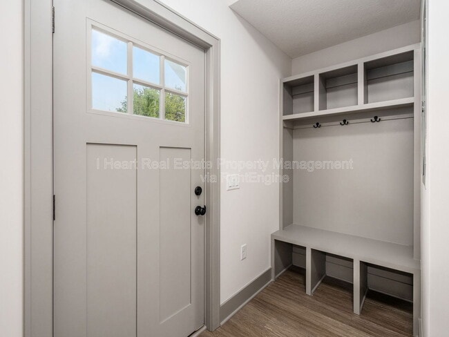 Building Photo - 1128 Geers Ave