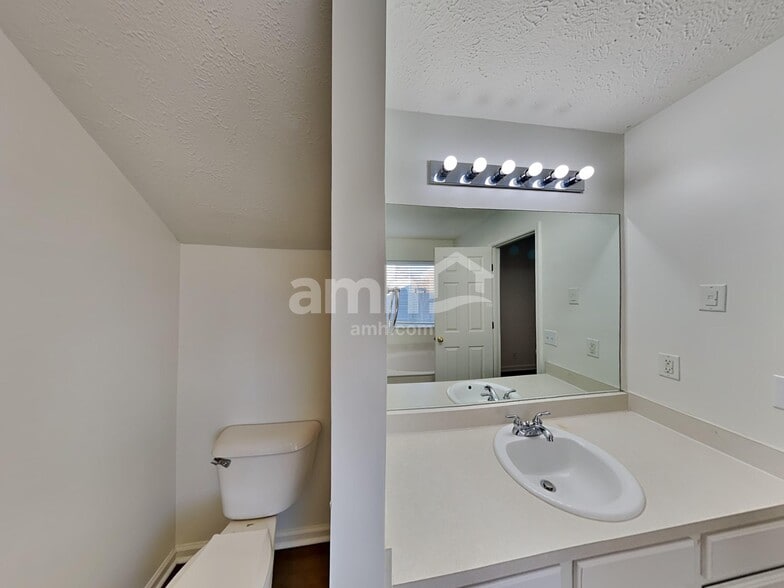 Building Photo - 3337 Cain Harbor Dr