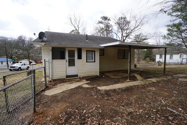 Building Photo - 941 McDonald Chapel Rd