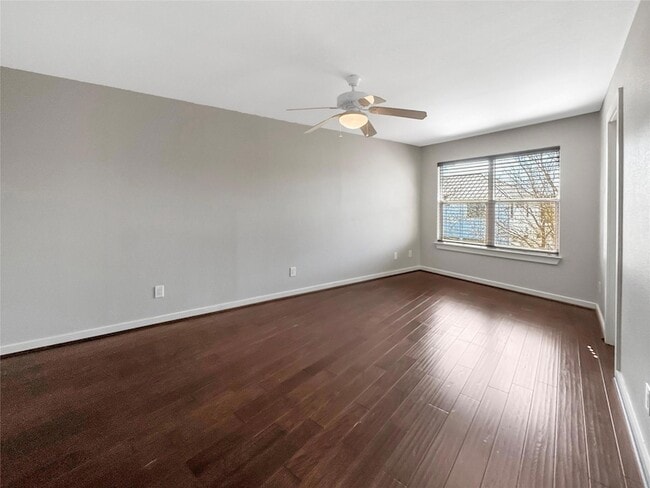 Building Photo - 2114 Goodrich Ave