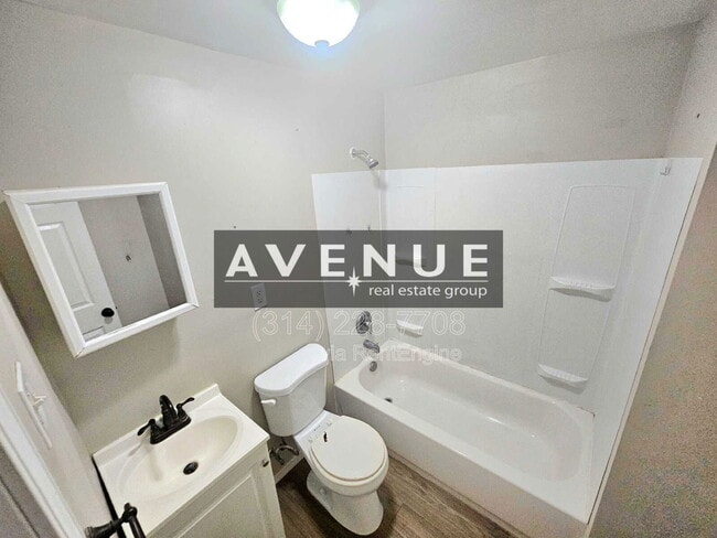 Building Photo - 126 Madison Ave