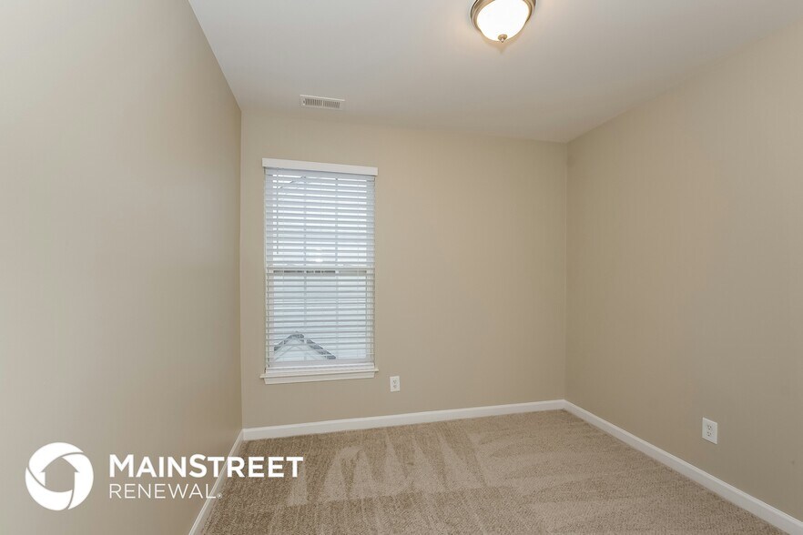 Building Photo - 5307 Peachwood Dr