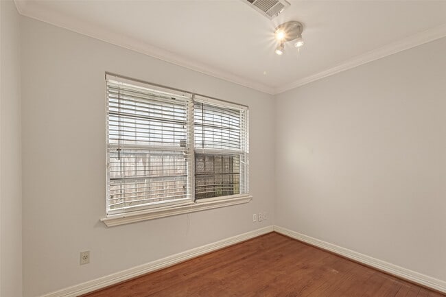 Building Photo - 7702 Rockhill St