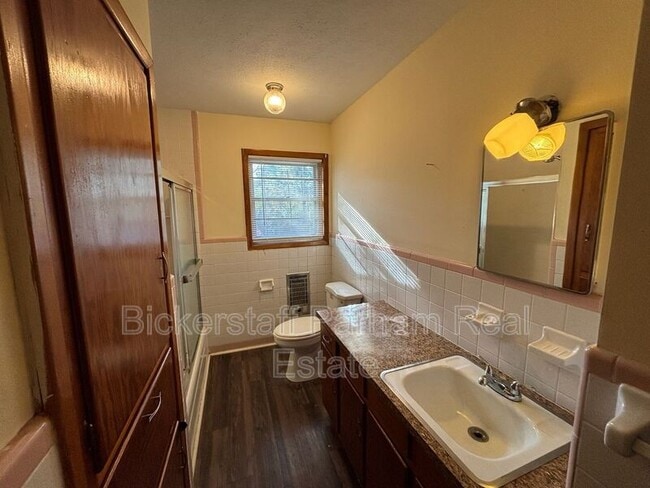 Building Photo - 259 Oswichee Rd