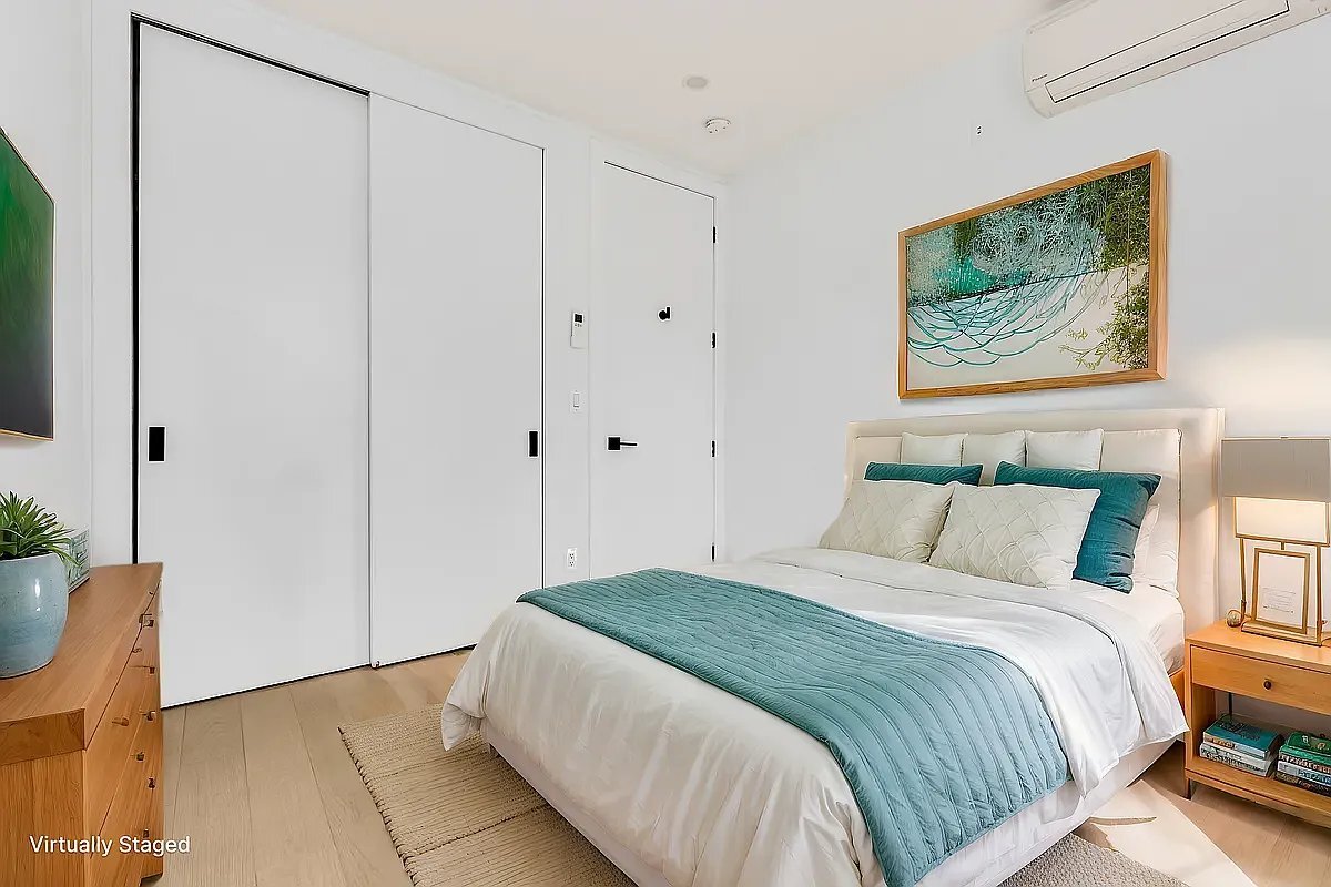 Building Photo - 426 Seventh Avenue