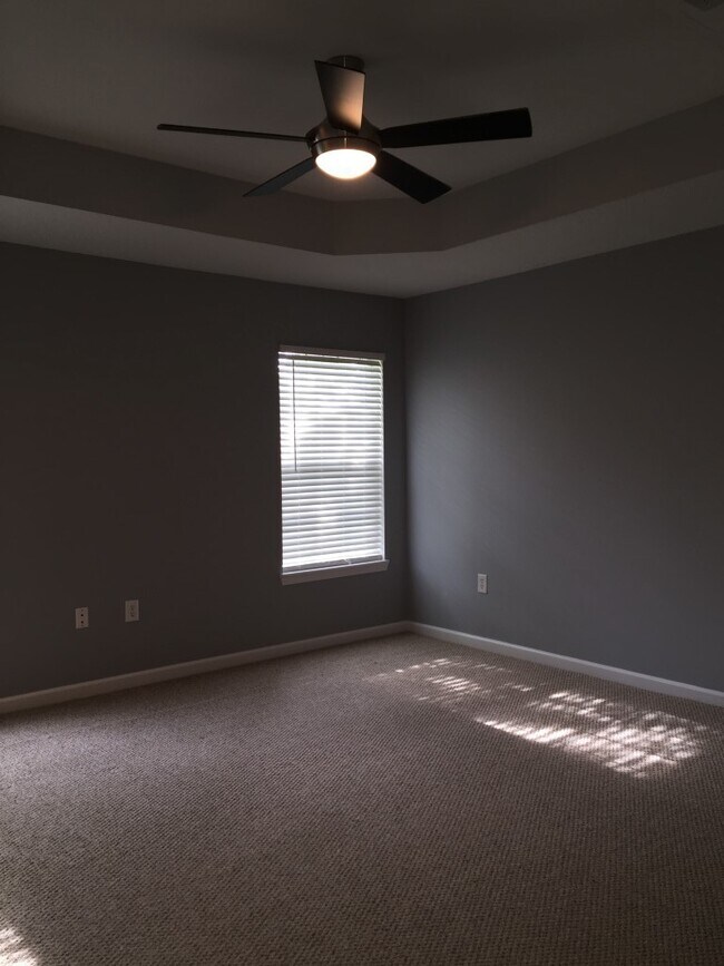 Building Photo - Biloxi 3 Bedroom
