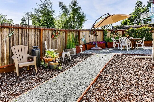 Building Photo - 7137 Soquel Drive