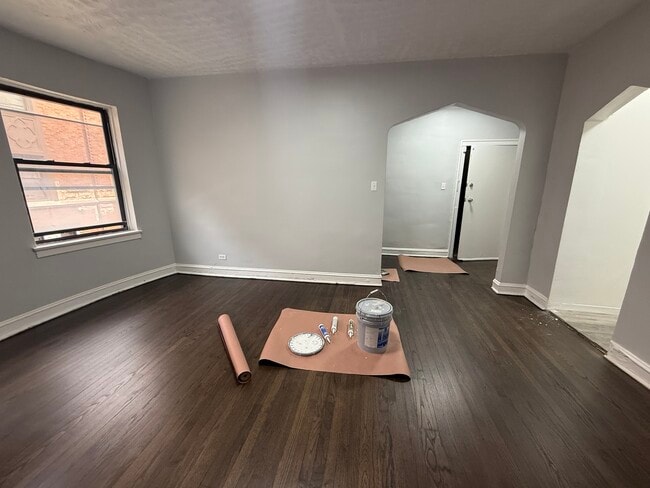 Building Photo - 5248 S Drexel Ave