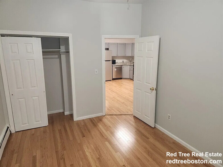 Building Photo - 3148 Washington St