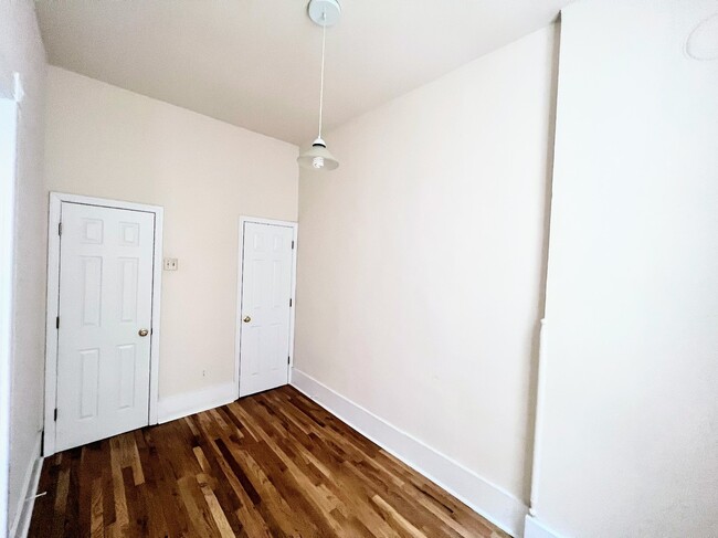 Building Photo - 2148 N Halsted St
