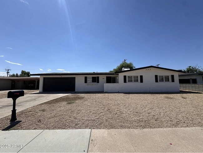 Primary Photo - 1718 W Oraibi Dr