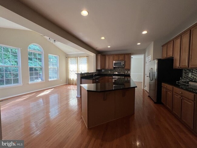 Building Photo - 4511 Nightingale Ct